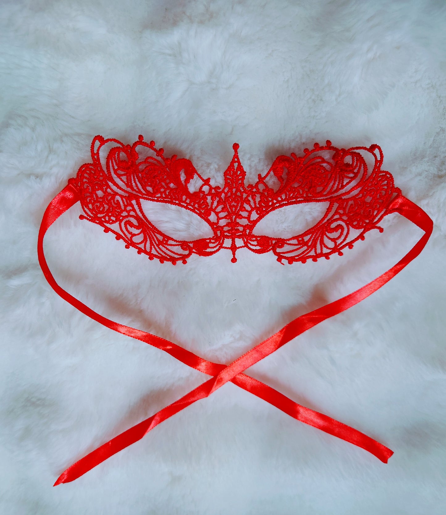Seamless Red Mistresses Eye Lace Mask